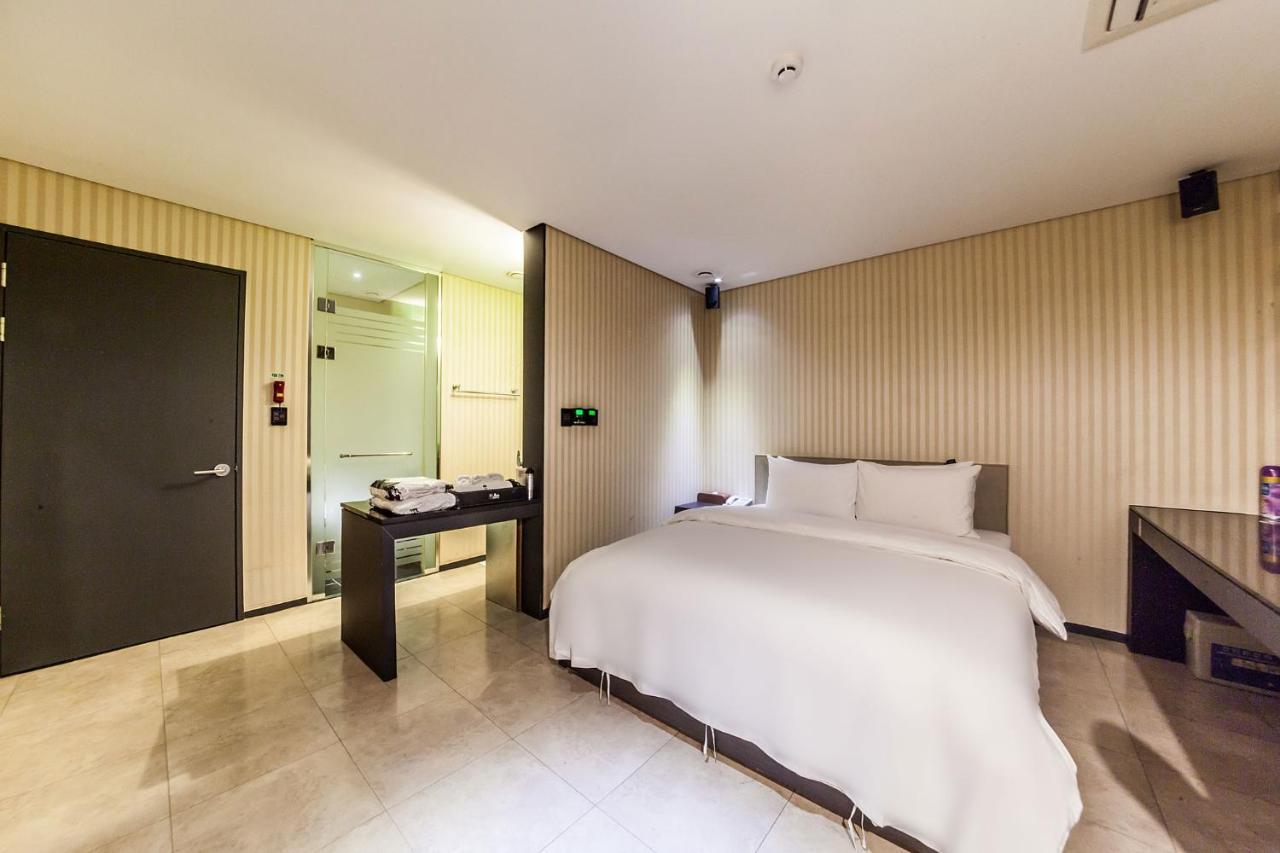Jbis Hotel Uijeongbu Bagian luar foto
