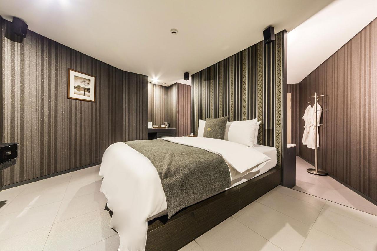 Jbis Hotel Uijeongbu Bagian luar foto