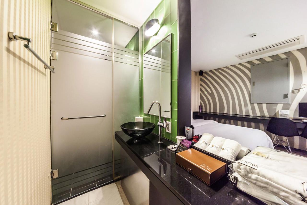 Jbis Hotel Uijeongbu Bagian luar foto