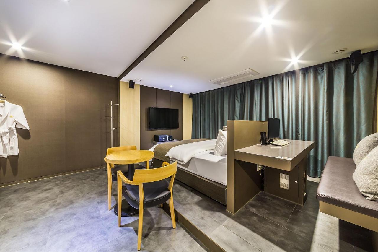 Jbis Hotel Uijeongbu Bagian luar foto