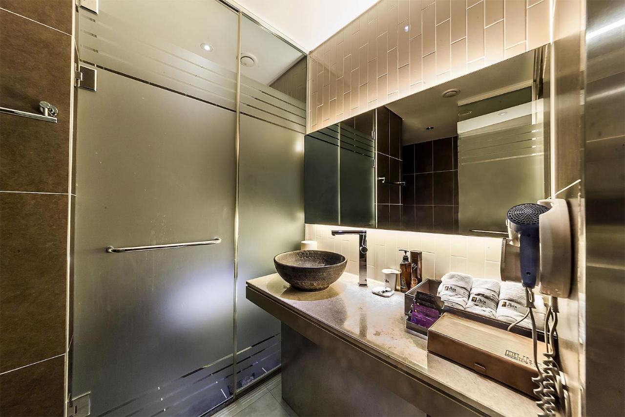 Jbis Hotel Uijeongbu Bagian luar foto