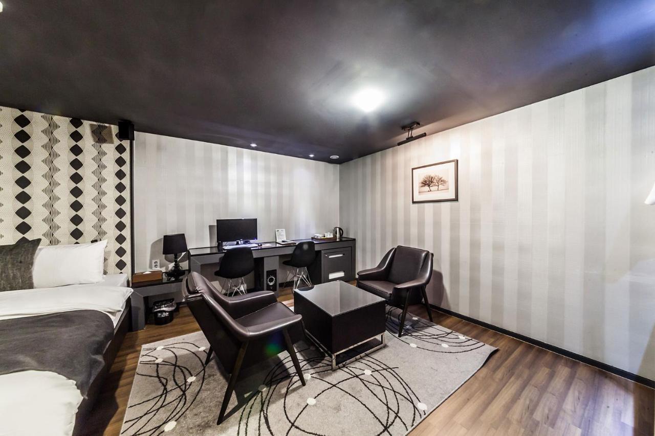Jbis Hotel Uijeongbu Bagian luar foto