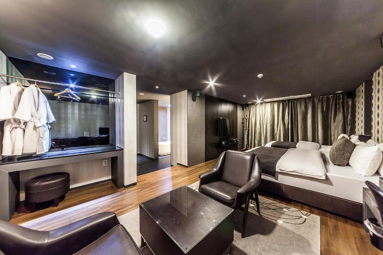 Jbis Hotel Uijeongbu Bagian luar foto