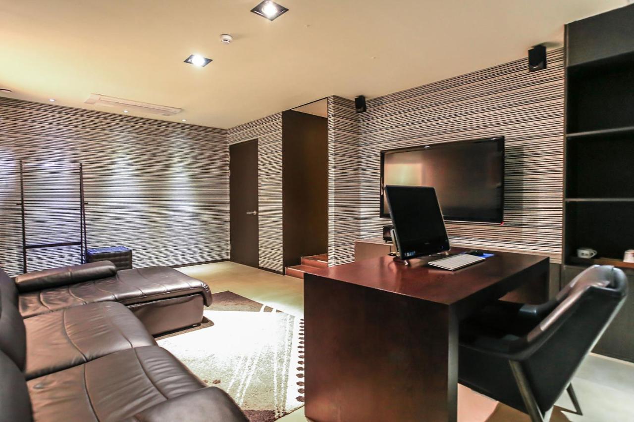 Jbis Hotel Uijeongbu Bagian luar foto